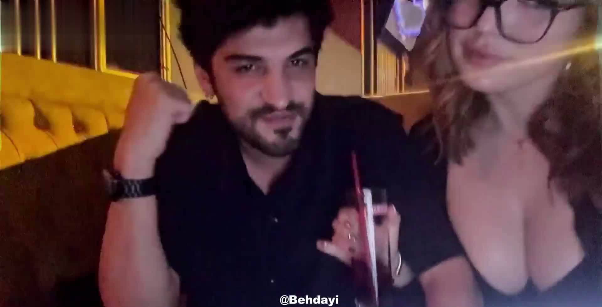 Acnoctem clubta grup yapıyor